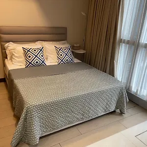 1 Bedroom Uptown Parksuites Bgc, High Floor, Morning Sun , Manila Philippines